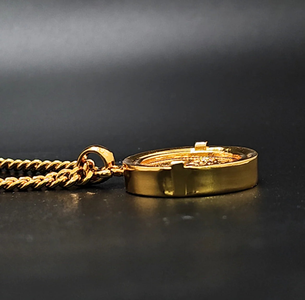 18K Gold Filled Customized Stamped Sovereign Pendant Necklace